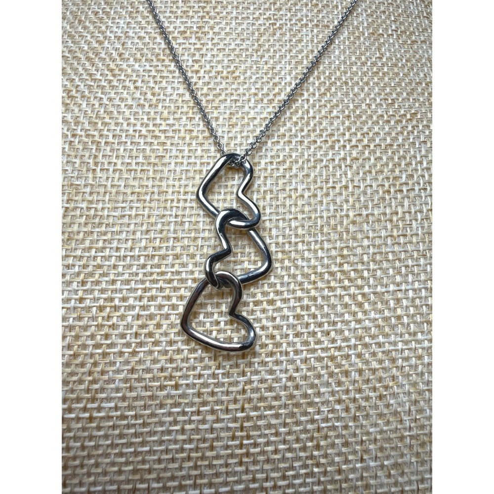 Minimalist Y2K Dainty Silver Interlocking Heart Pendant Necklace Lia Sophia
